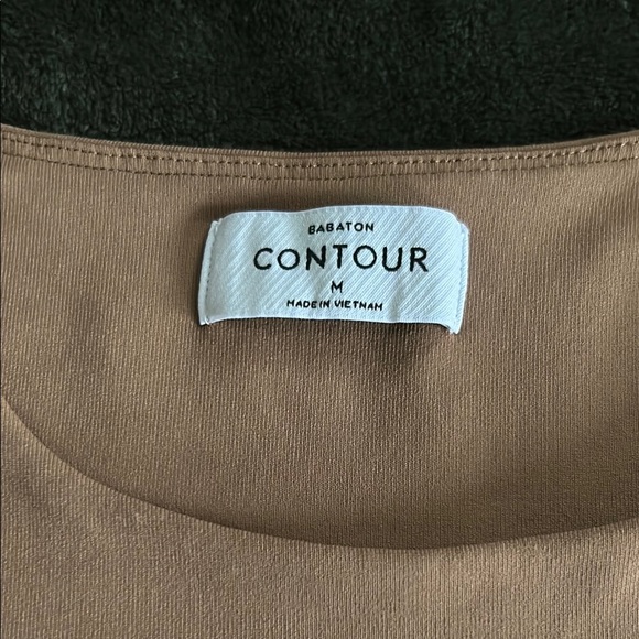 BABATON | Aritzia Contour Crew Longsleeve Bodysuit | M - Picture 2 of 7